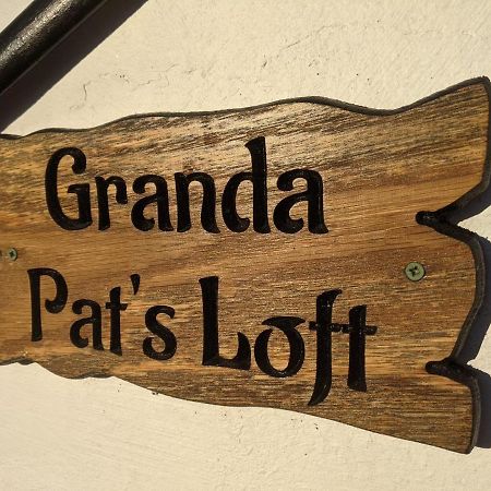 Granda Pat'S Loft Leilighet Crossmaglen Eksteriør bilde